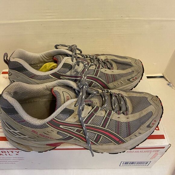 ASICS size 11 Gel Kahana 3 gray pink - Picture 1 of 8